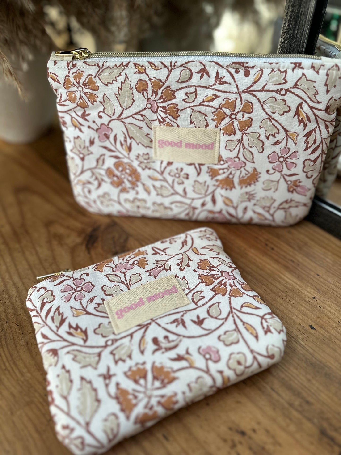 Pochette Large – Indie